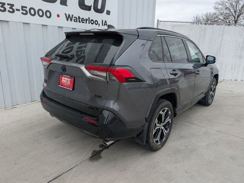 Used 2022 Toyota RAV4 XSE w/ Weather Package image 25