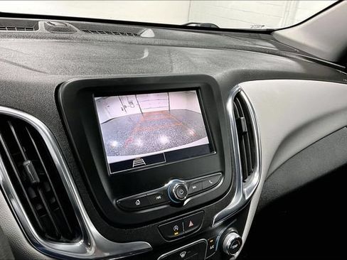 Used 2024 Chevrolet Equinox LS w/ Driver Confidence II Package FWD image 15