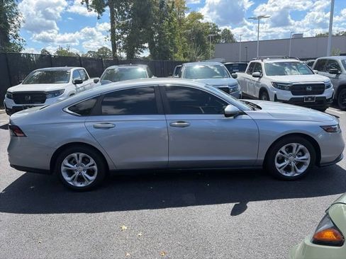 Used 2023 Honda Accord LX image 4