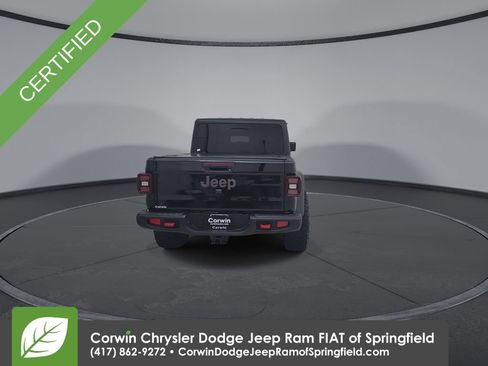 Used 2025 Jeep Gladiator Rubicon w/ Convenience Group AWD/4WD image 13
