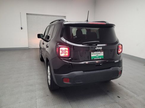 Used 2019 Jeep Renegade Latitude image 6