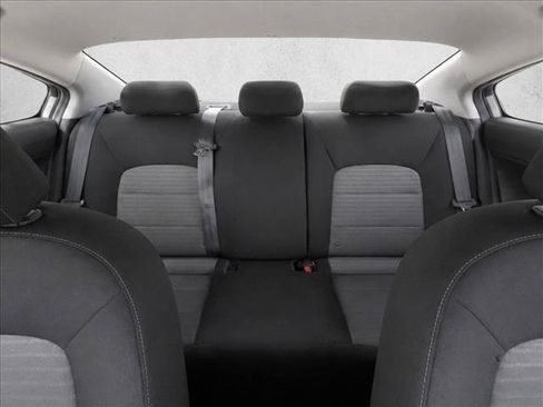 Used 2018 Kia Forte S w/ S Technology Plus Package FWD image 22