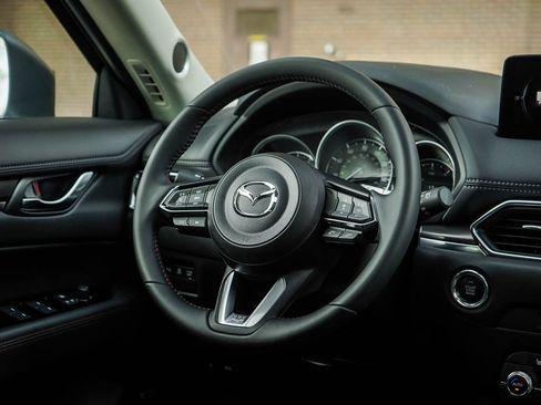 Used 2025 MAZDA CX-5 Carbon Edition image 16