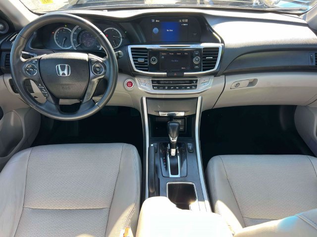 Used 2015 Honda Accord EX-L image 10