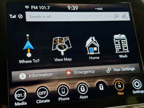 Used 2022 Jeep Grand Cherokee Laredo E RWD image 22