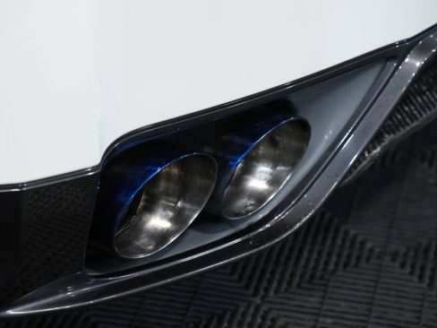 Used 2015 Nissan GT-R Black Edition image 19