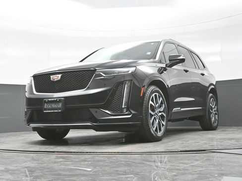 Certified 2025 Cadillac XT6 Sport w/ Platinum Package AWD/4WD image 22