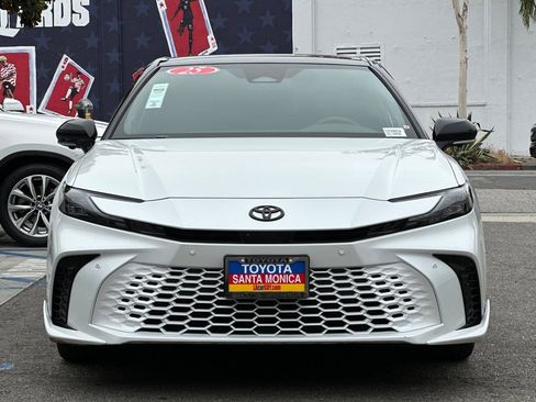 Used 2025 Toyota Camry XSE w/ Premium Plus Package FWD image 9