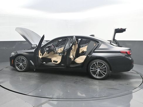 Used 2022 BMW 530i w/ Convenience Package RWD image 51