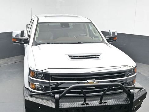 Used 2019 Chevrolet Silverado 2500 High Country w/ Duramax Plus Package image 35