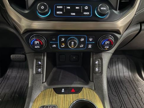 Used 2019 GMC Acadia Denali w/ Technology Package image 22