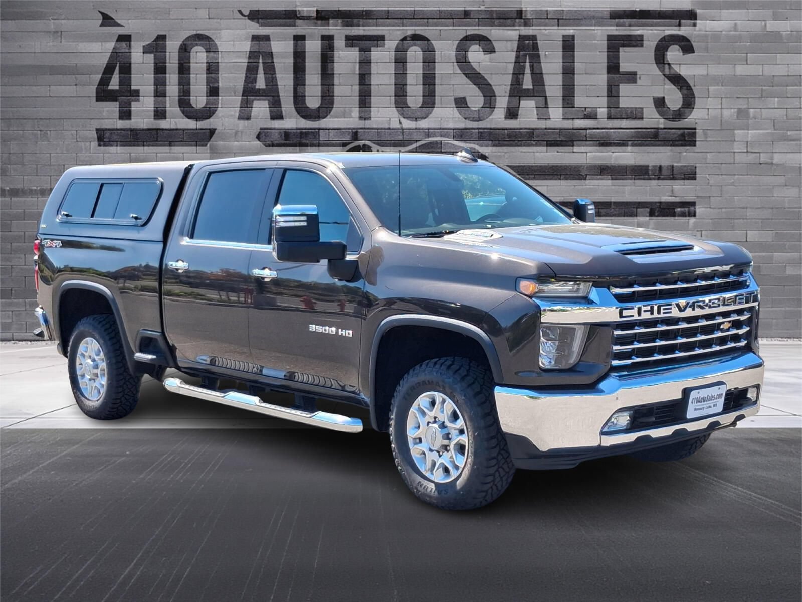 Used 2020 Chevrolet Silverado 3500 LTZ w/ LTZ Convenience Package AWD/4WD image 1