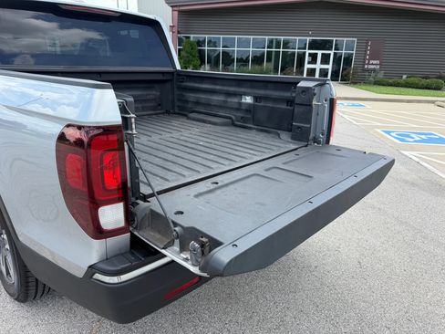 Used 2017 Honda Ridgeline RTL-T image 26