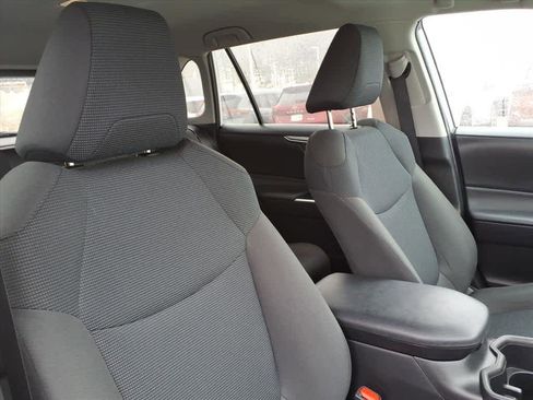 Used 2023 Toyota RAV4 LE image 26