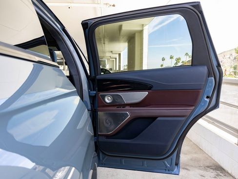 Used 2026 Lincoln Nautilus Black Label image 28