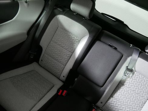 Used 2024 Chevrolet Equinox LS w/ LS Convenience Package image 12