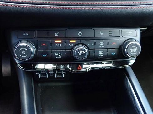 Used 2023 Dodge Durango GT AWD/4WD image 18