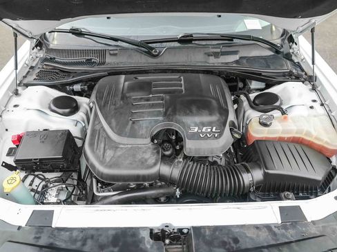 Used 2022 Dodge Challenger GT image 31