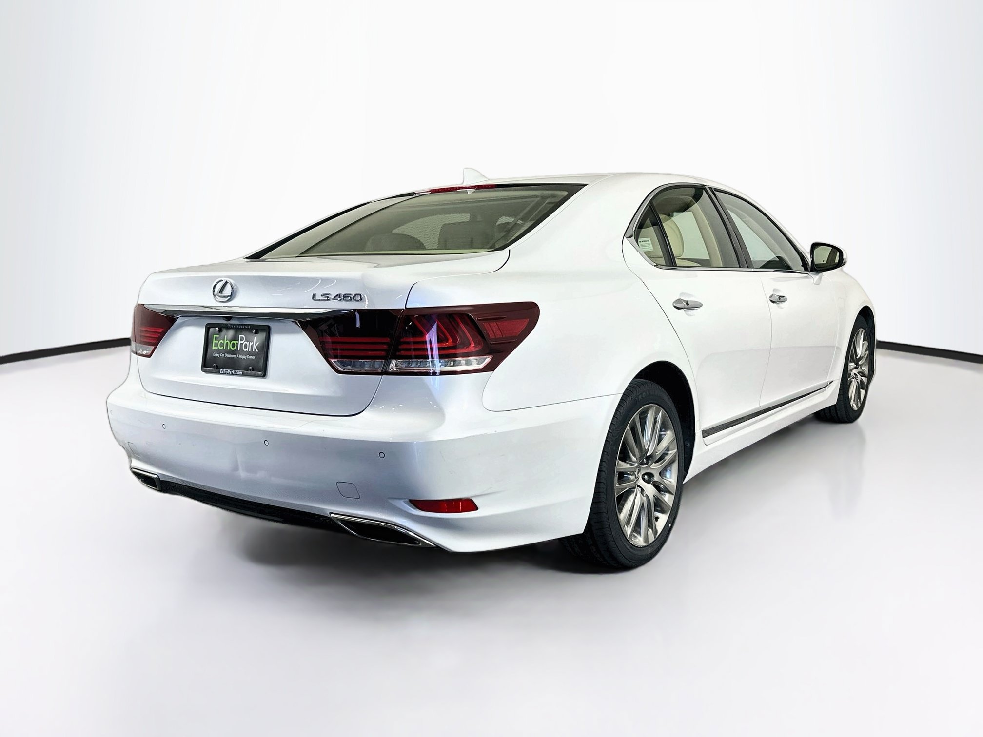 Used 2015 Lexus LS 460 w/ Comfort Package RWD image 9