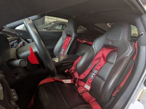 Used 2018 Chevrolet Corvette Z06 RWD image 6