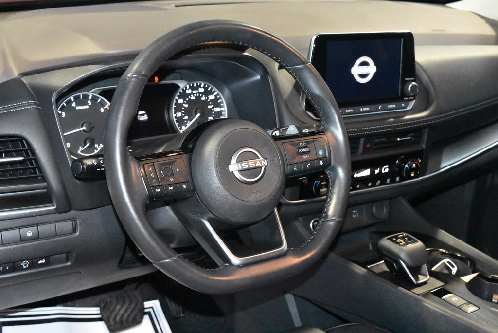 Certified 2023 Nissan Rogue SV w/ SV Premium B Package AWD/4WD image 2