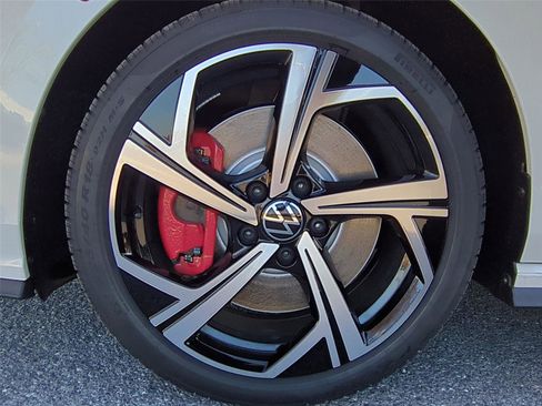 New 2026 Volkswagen Golf SE image 23