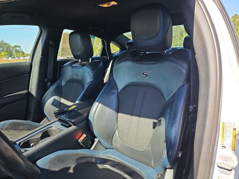 Used 2015 Chrysler 200 S FWD image 20