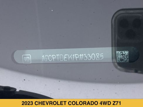 Certified 2023 Chevrolet Colorado Z71 w/ Z71 Convenience Package 2 AWD/4WD image 15