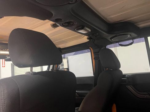 Used 2012 Jeep Wrangler Unlimited Sport image 37