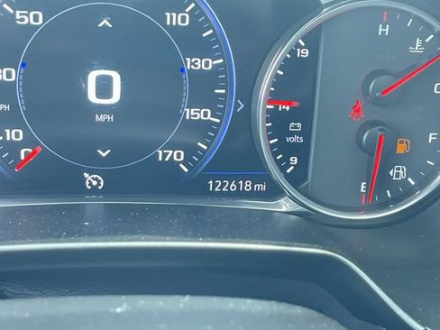 Certified 2021 Chevrolet Blazer RS w/ Enhanced Convenience Package FWD image 12