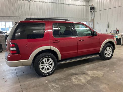 Used 2010 Ford Explorer Eddie Bauer image 6