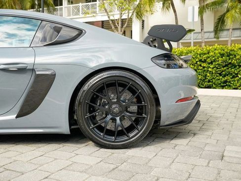 Used 2024 Porsche 718 Cayman GT4 RS image 31