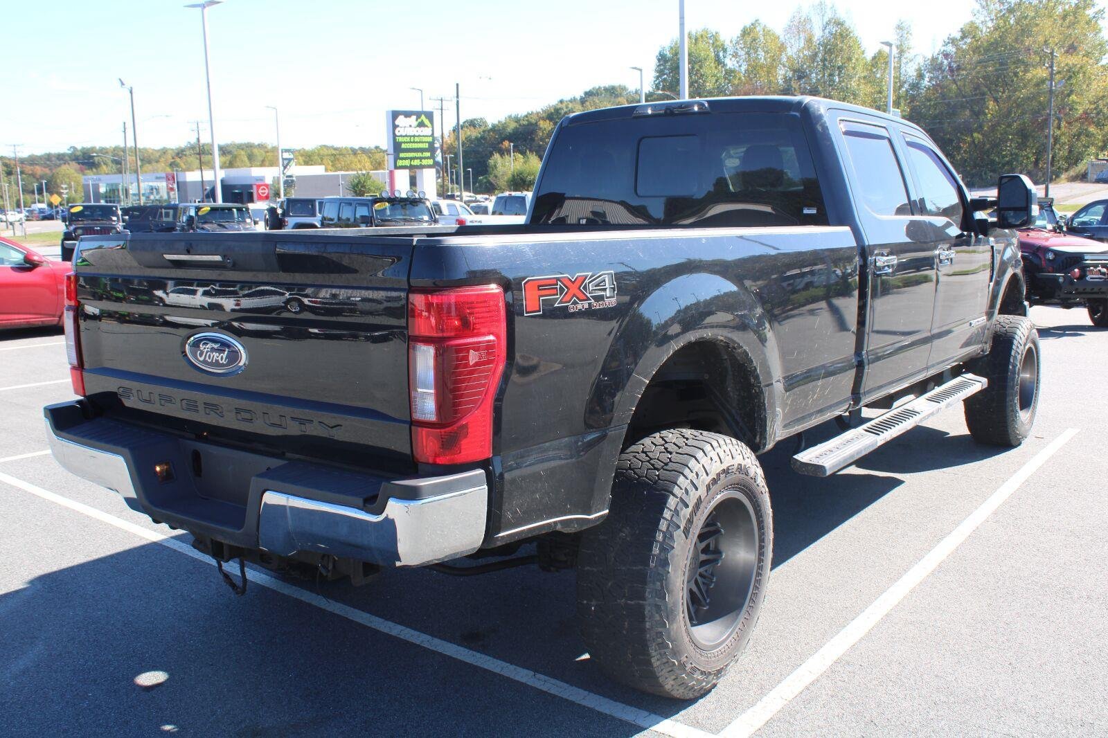 Used 2017 Ford F250 Lariat w/ Lariat Ultimate Package AWD/4WD image 6