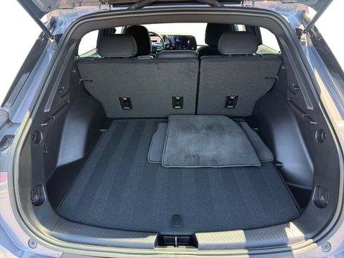 Used 2026 Chevrolet Equinox EV LT FWD image 17