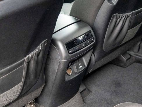 Used 2021 Hyundai Palisade SEL w/ Convenience Package image 27