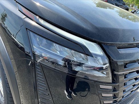 New 2026 Nissan Pathfinder SL AWD/4WD image 8