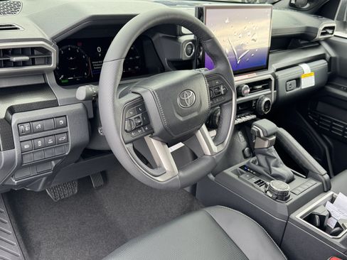 New 2026 Toyota 4Runner Limited AWD/4WD image 16