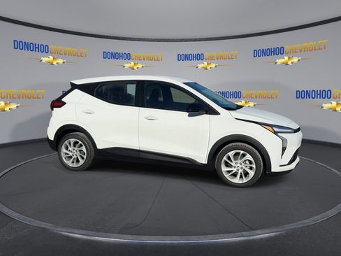 New 2027 Chevrolet Bolt LT w/ Comfort Package image 9