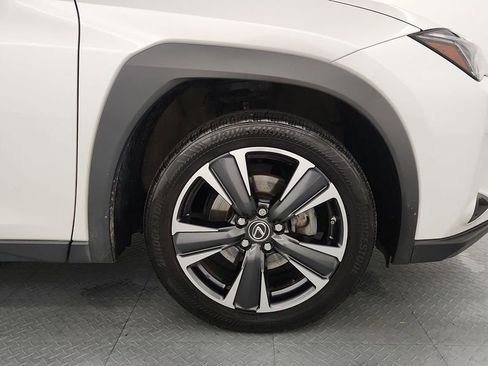 Used 2021 Lexus UX 200 w/ Accessory Package (Z2) FWD image 24