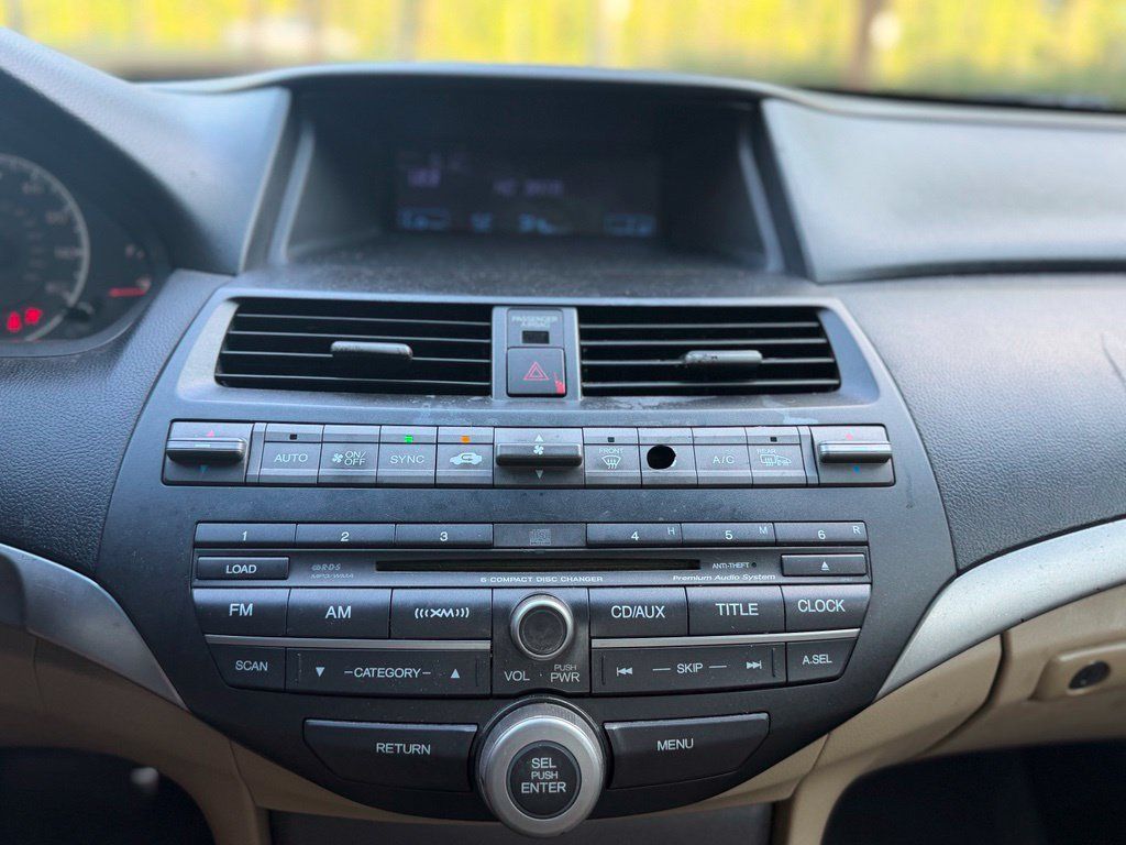 Used 2011 Honda Accord EX-L image 20