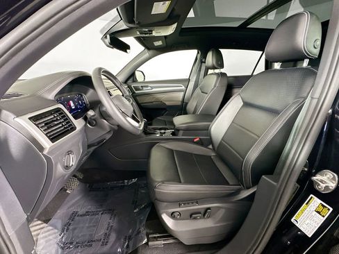 Used 2022 Volkswagen Atlas Cross Sport SEL image 20