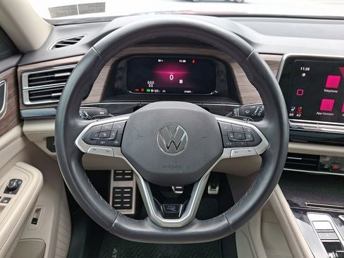 Used 2024 Volkswagen Atlas SEL Premium R-Line AWD/4WD image 23