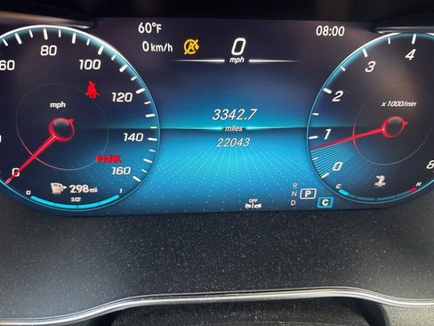 Used 2023 Mercedes-Benz GLC 300 4MATIC Coupe image 9
