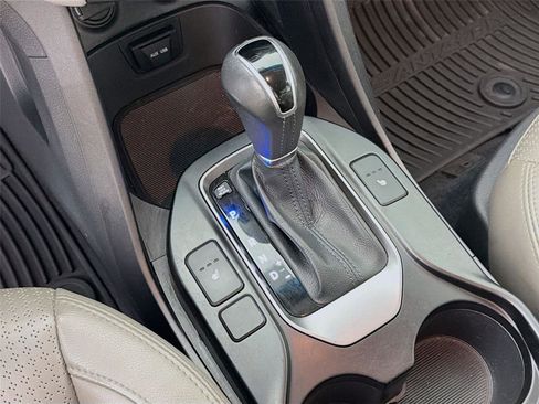 Used 2014 Hyundai Santa Fe Sport 2.0T w/ Navigation Package 06 FWD image 17