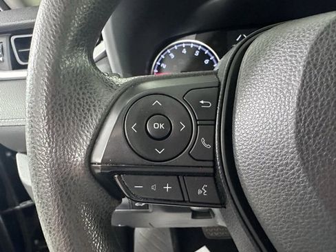 Used 2019 Toyota RAV4 XLE image 27