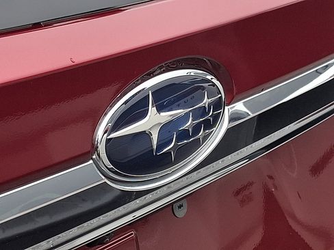 Certified 2025 Subaru Ascent Limited AWD/4WD image 29