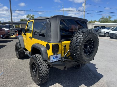 Used 2008 Jeep Wrangler Rubicon w/ Dual Top Group AWD/4WD image 7