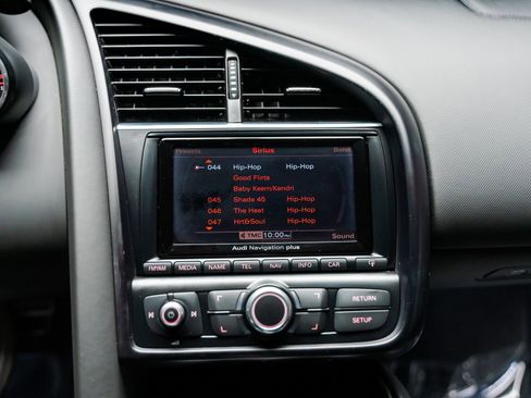 Used 2014 Audi R8 V8 w/ Ceramic Brake Package image 60