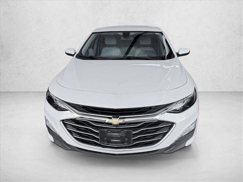 Used 2022 Chevrolet Malibu LT image 2