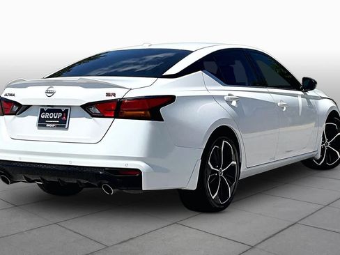 Certified 2024 Nissan Altima 2.5 SR w/ SR Premium Package FWD image 13